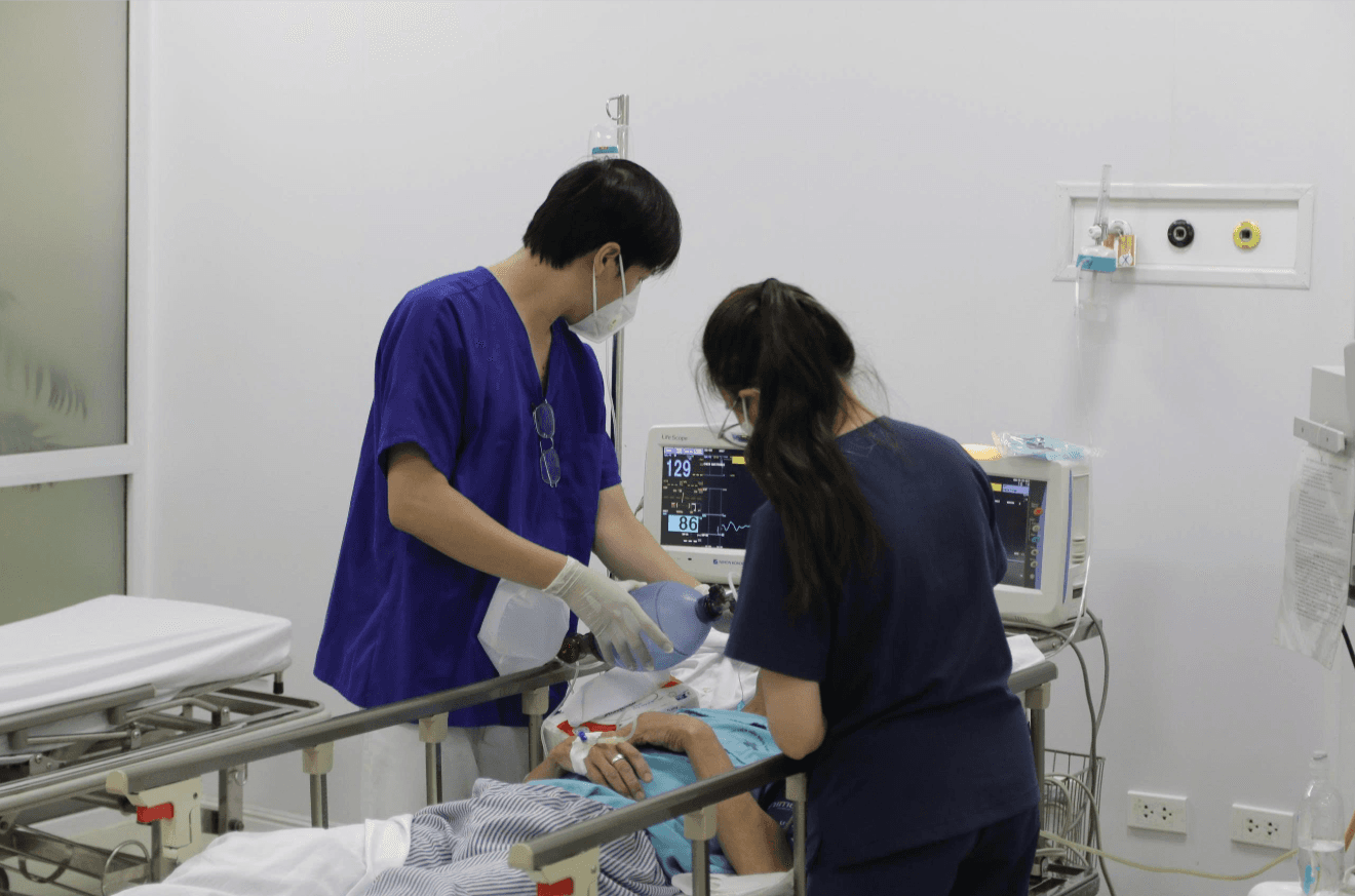 Bảo đảm y tế dịp đại lễ