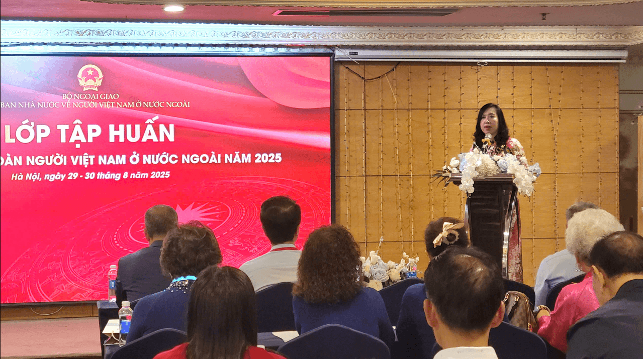 Khai mạc Lớp tập huấn Lãnh đạo hội đoàn người Việt Nam ở nước ngoài năm 2025