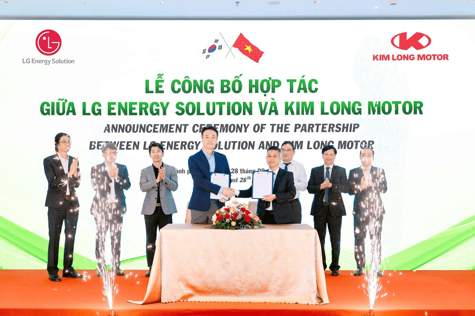 Doanh nghiệp Việt Nam hợp tác với Tập đoàn LG Energy Solution xây dựng nhà máy sản xuất pin xe ô tô