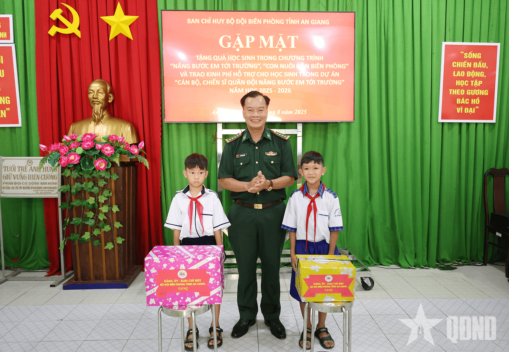 BĐBP tỉnh An Giang chắp cánh ước mơ cho học sinh vùng biên
