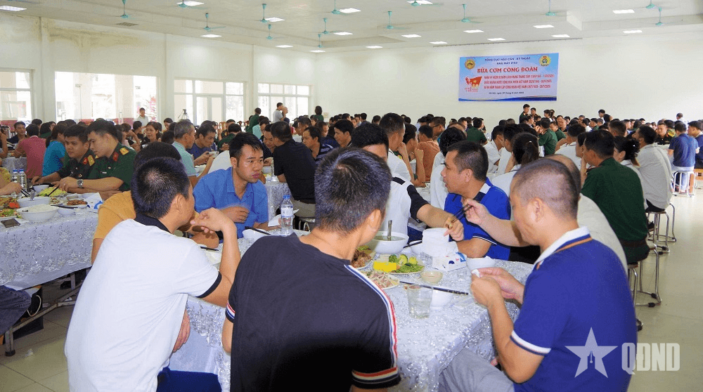 Chương trình “Bữa cơm công đoàn”, điểm tựa cho người lao động tại Nhà máy Z153
