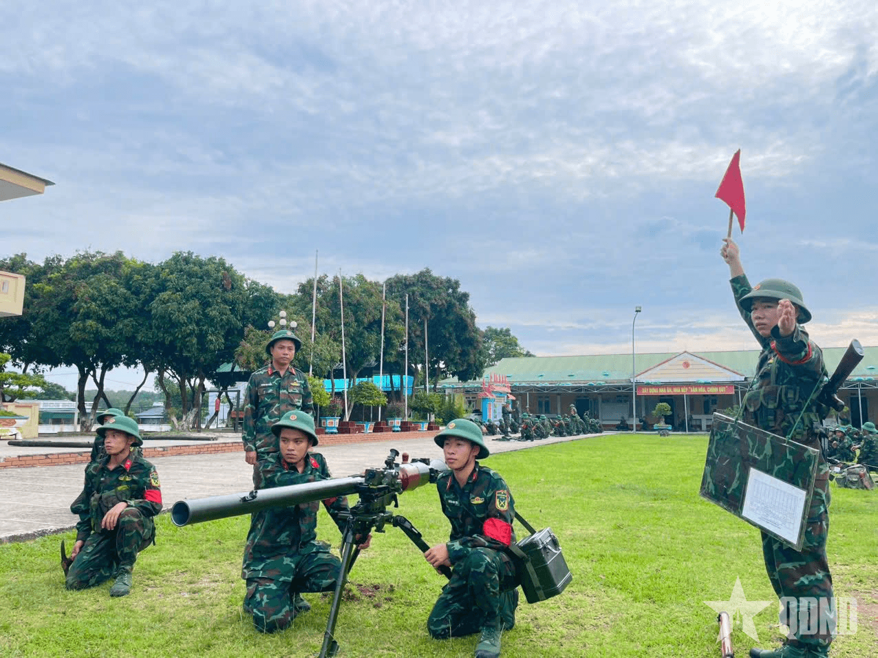 Lực lượng vũ trang Quân khu 4: Thi đua “Phất cao cờ hồng Tháng Tám”