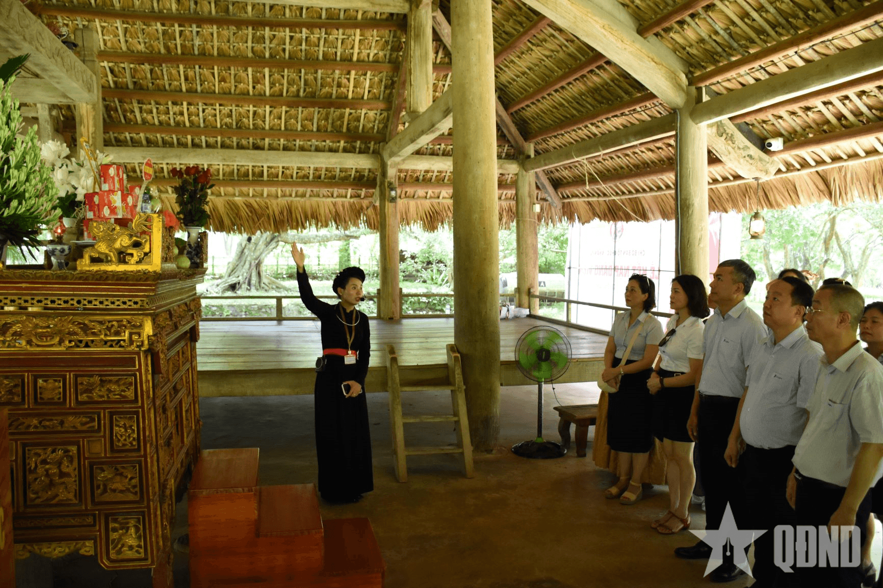 Về thăm "mái đình Hồng Thái, cây đa Tân Trào"