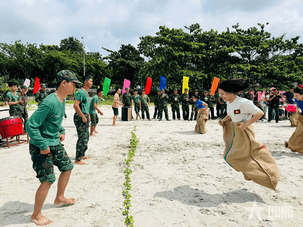 Ngày hội thể thao chào mừng đại lễ