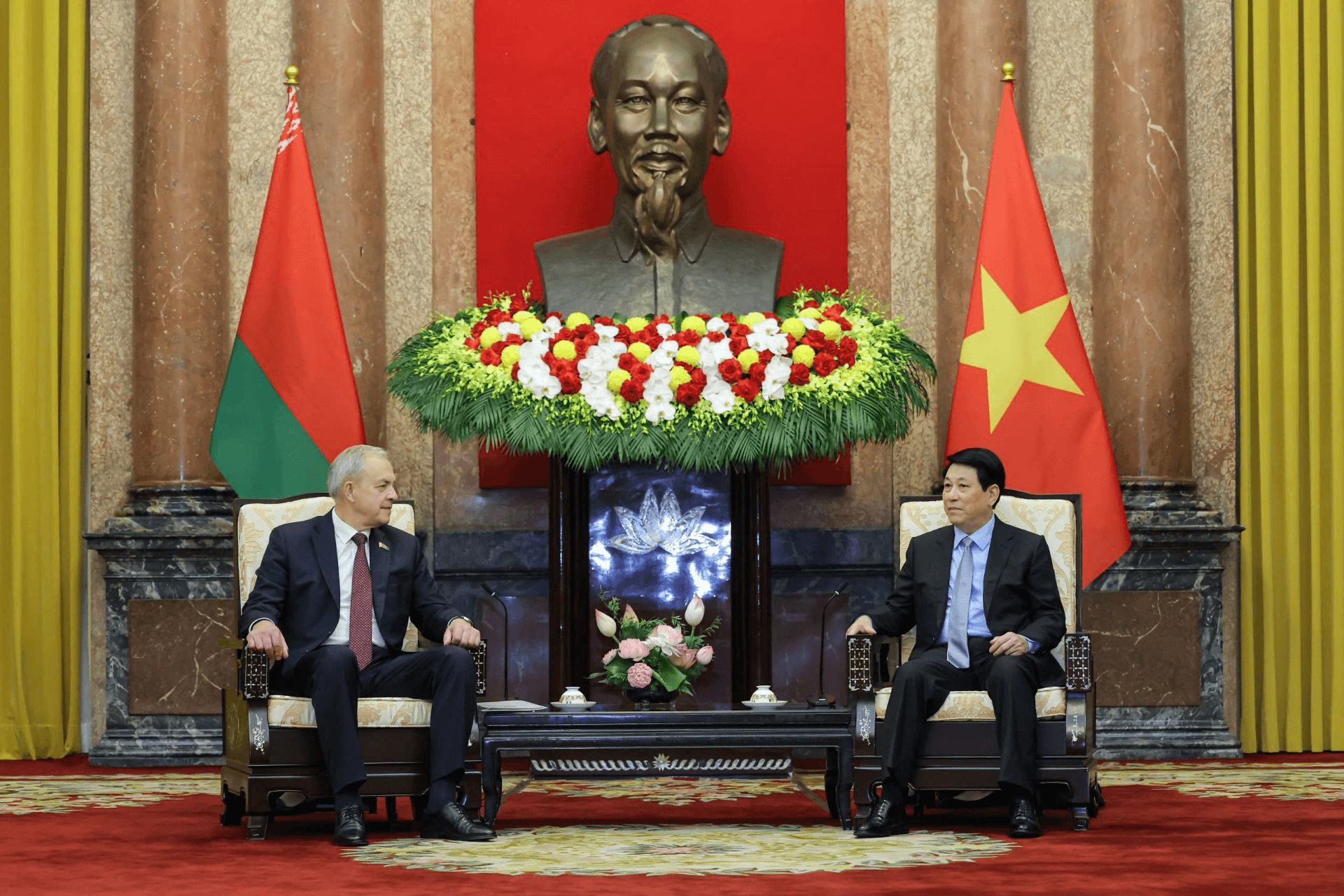 Chủ tịch nước Lương Cường tiếp Chủ tịch Hạ viện Belarus