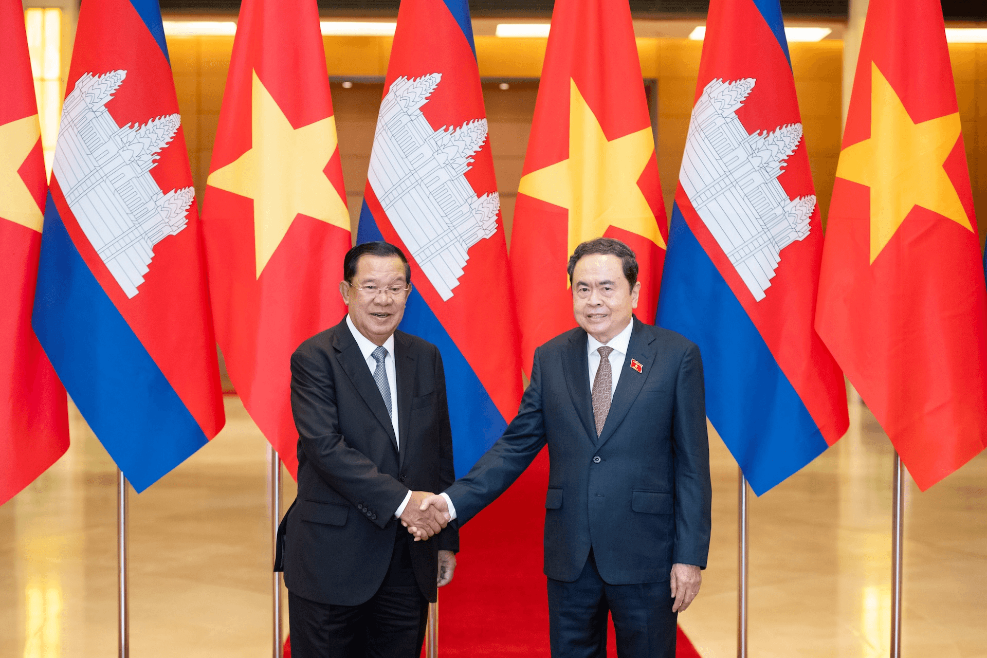 Chủ tịch Quốc hội Trần Thanh Mẫn hội kiến Chủ tịch Đảng Nhân dân Campuchia, Chủ tịch Thượng viện Campuchia Hun Sen