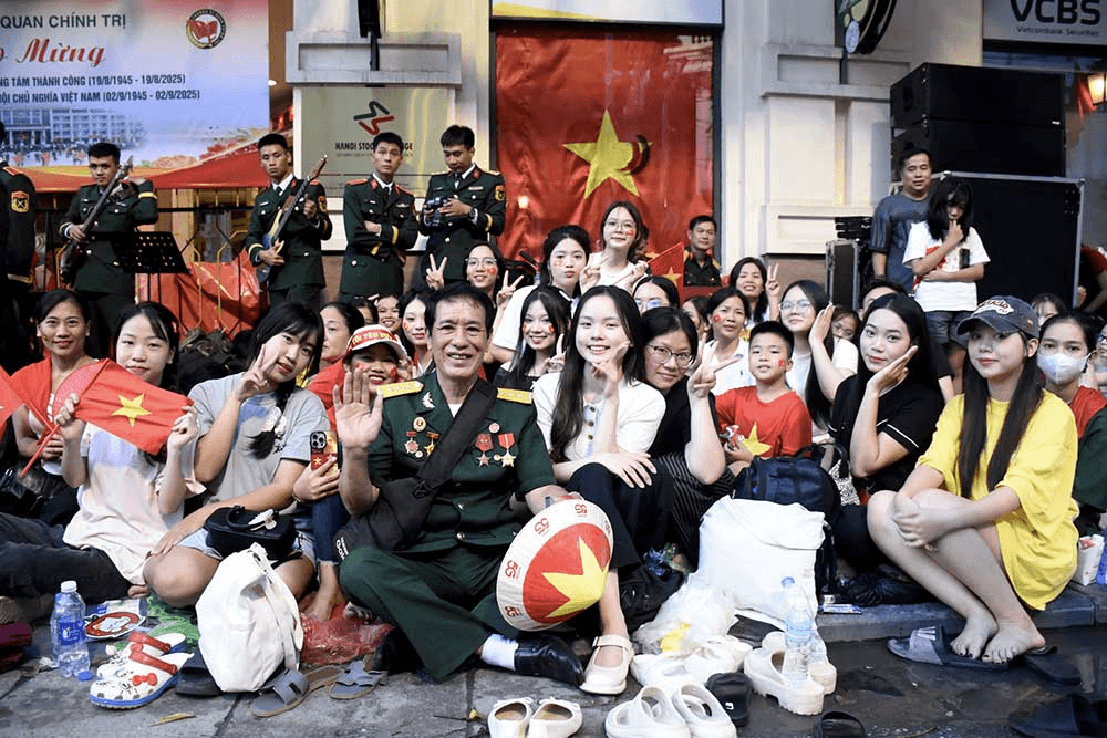 Hòa chung khí thế ngày hội lớn