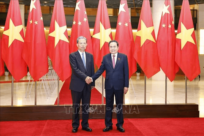 Ủy viên trưởng Nhân đại toàn quốc Trung Quốc Triệu Lạc Tế kết thúc chuyến thăm chính thức Việt Nam