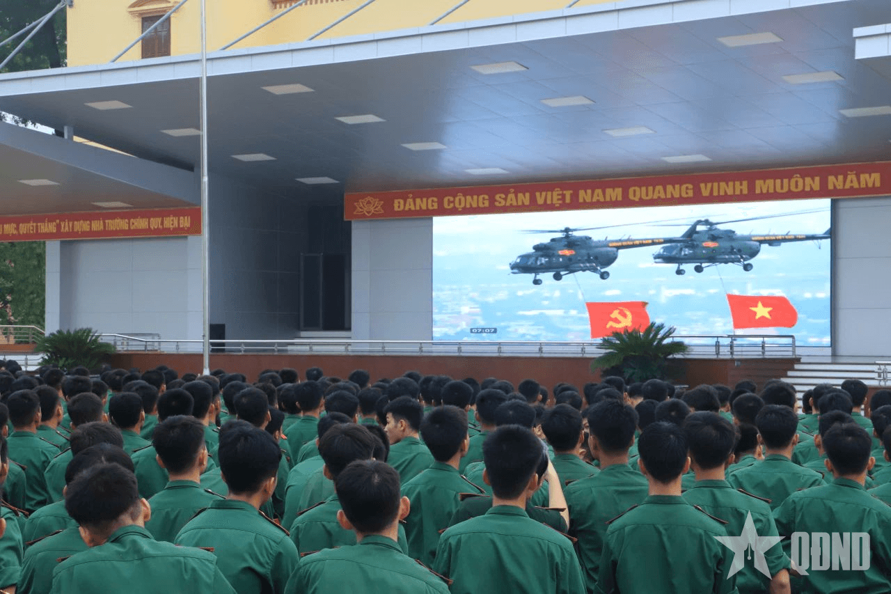 Trường Sĩ quan Lục quân 1 rộn ràng đón mừng Tết Độc lập