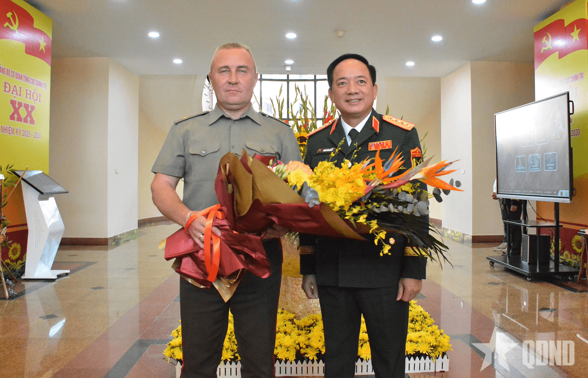 Đại tướng Trịnh Văn Quyết tiếp Tổng cục trưởng Tổng cục Công tác tư tưởng, Bộ Quốc phòng Belarus