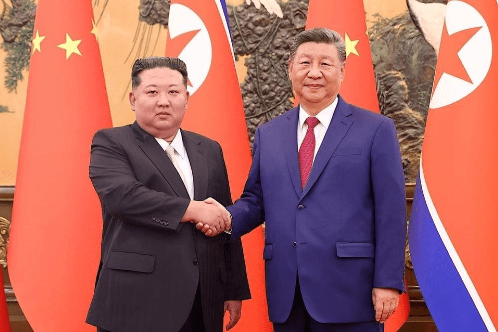 Chủ tịch Trung Quốc Tập Cận Bình hội đàm với lãnh đạo Triều Tiên Kim Jong Un