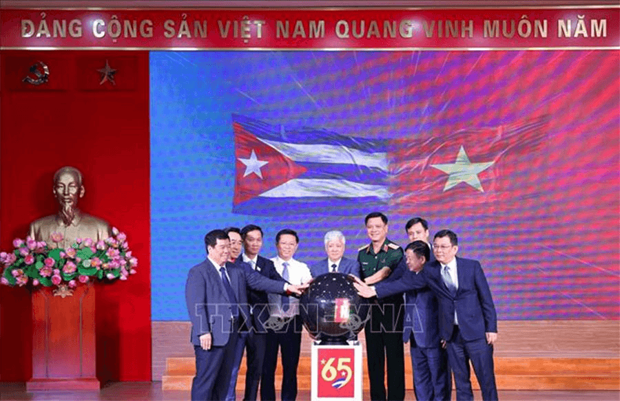 Hơn 400 tỷ đồng ủng hộ Cuba sau chưa đầy một tháng phát động

​