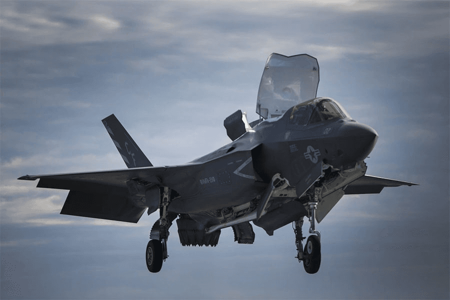Mỹ triển khai 10 tiêm kích F-35 tới Puerto Rico, trấn áp các băng nhóm ma túy