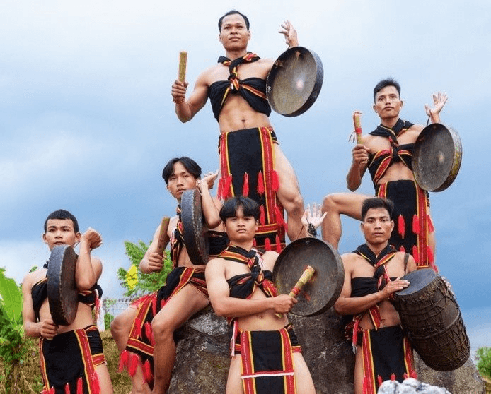 Giữ vững tình anh em Kinh - Thượng trước âm mưu chia rẽ - Bài 2: Đề cao cảnh giác, giữ vững niềm tin (Tiếp theo và hết)