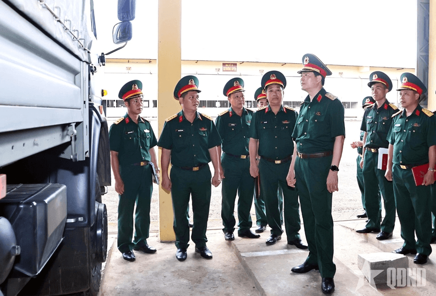 Tư lệnh Quân đoàn 34 thăm, kiểm tra Trung đoàn Vận tải 827