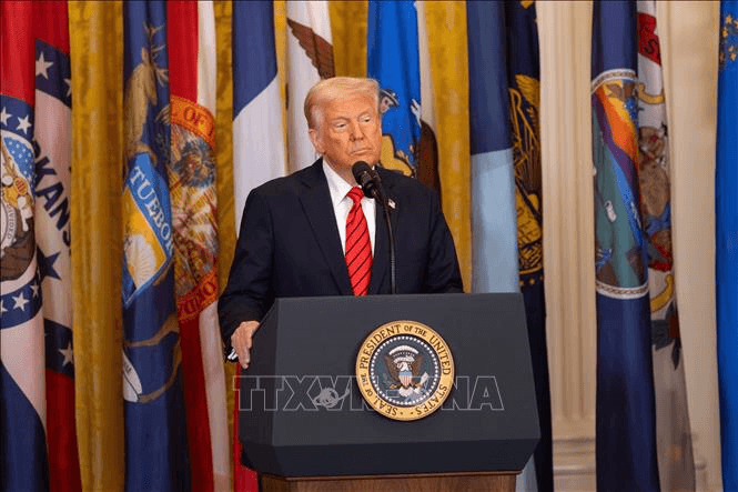 Tổng thống Mỹ Donald Trump dọa áp thuế EU vì phạt Google