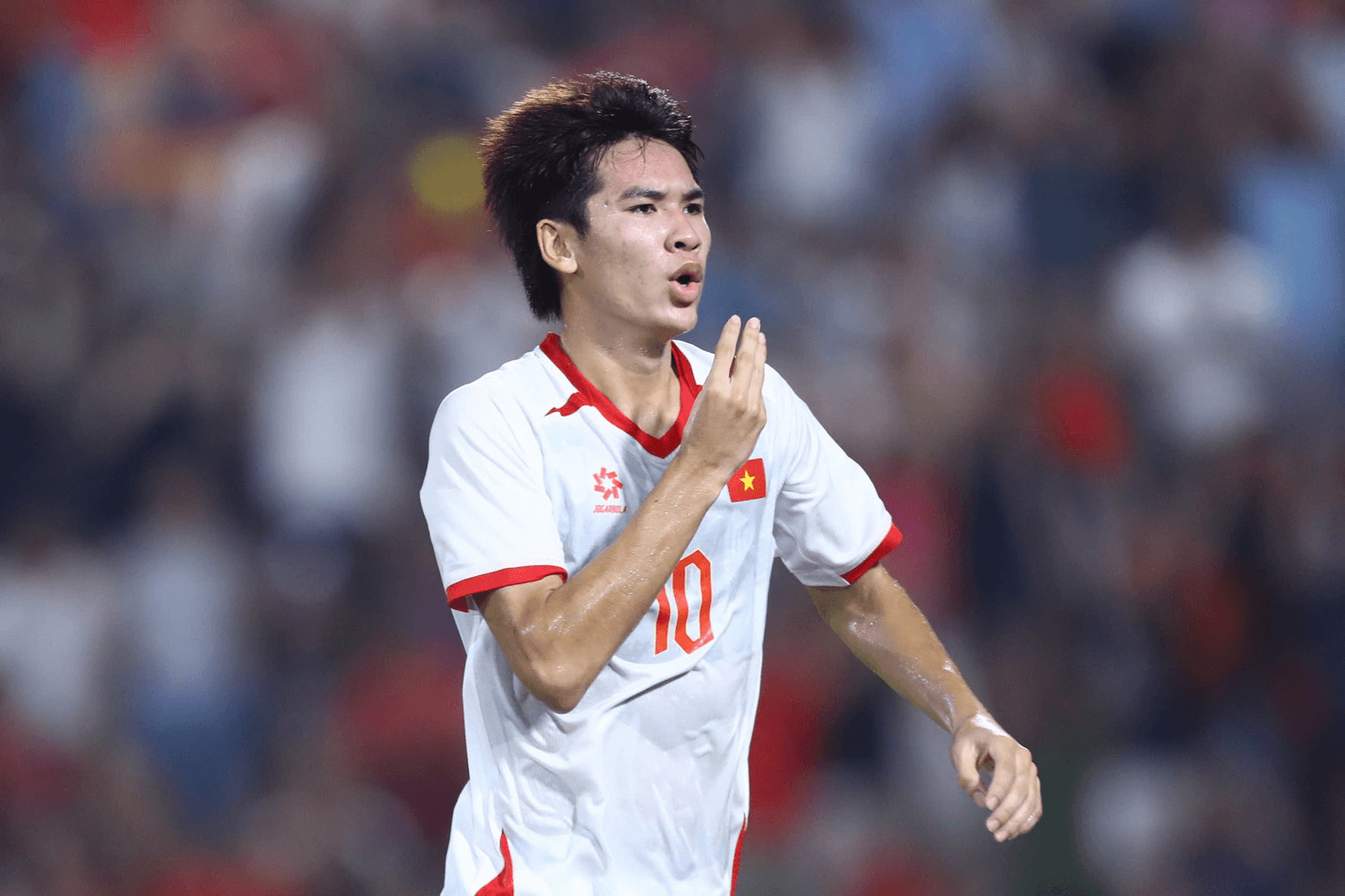 Thắng U23 Singapore 1-0, U23 Việt Nam lên ngôi đầu bảng vòng loại châu Á