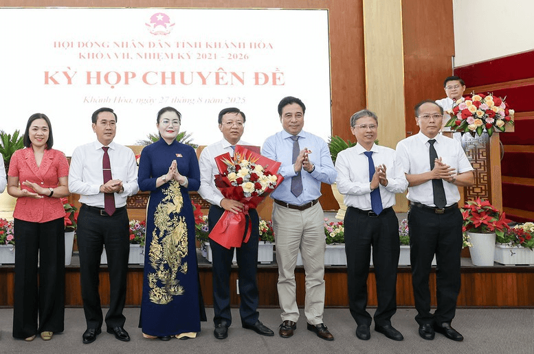 Phê chuẩn Phó chủ tịch UBND tỉnh Khánh Hòa