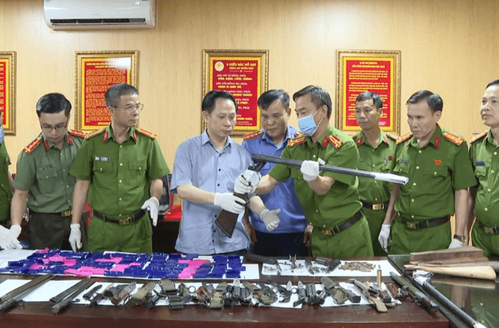 Bắt giữ nhiều đối tượng liên quan đến mua bán trái phép chất ma túy liên tỉnh, xuyên quốc gia