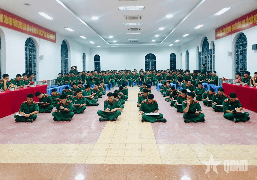 Trường Sĩ quan Thông tin sôi nổi các hoạt động kỷ niệm 80 năm Ngày truyền thống Bộ đội Thông tin liên lạc