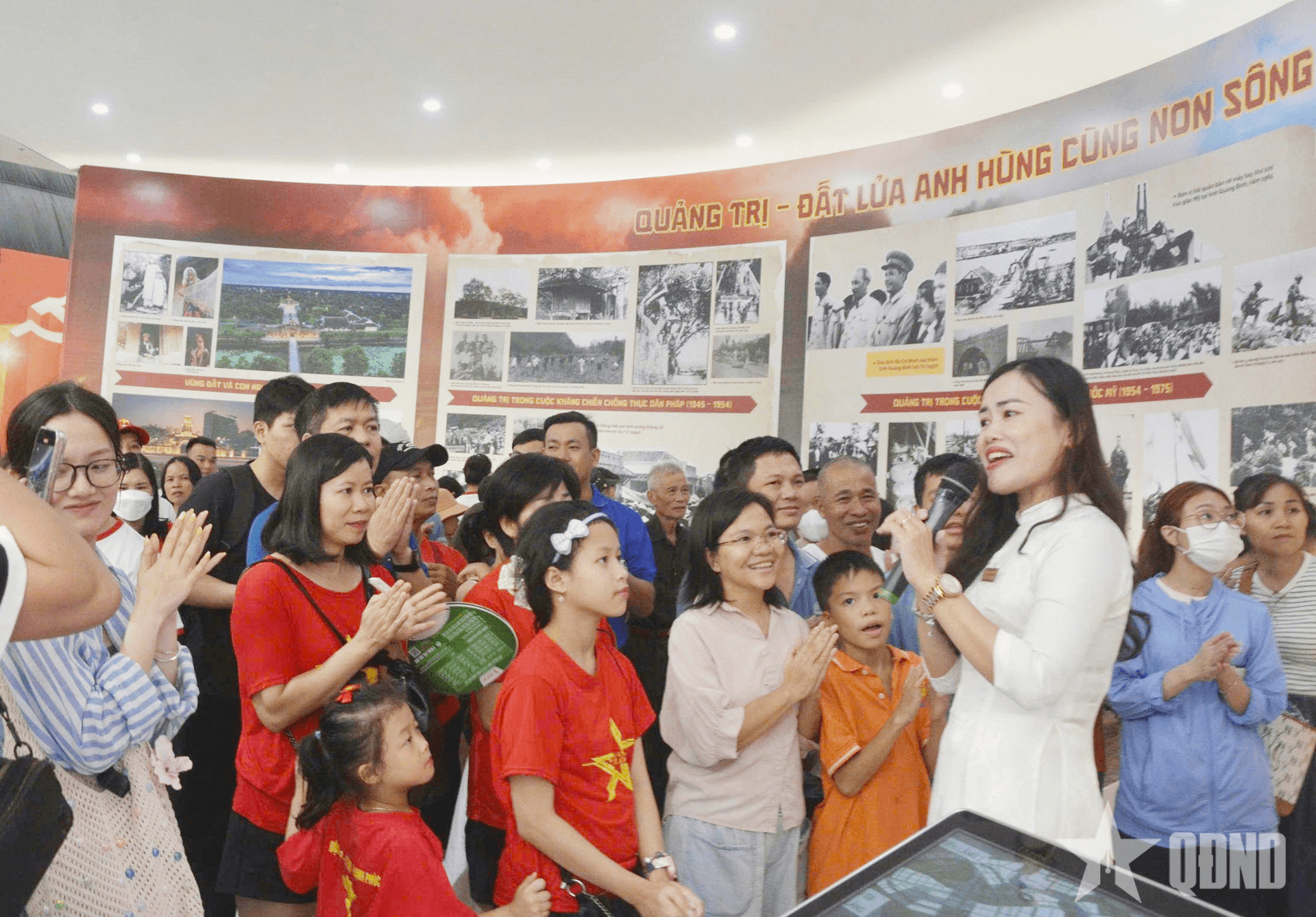 Xúc động về với miền “đất lửa” Quảng Trị