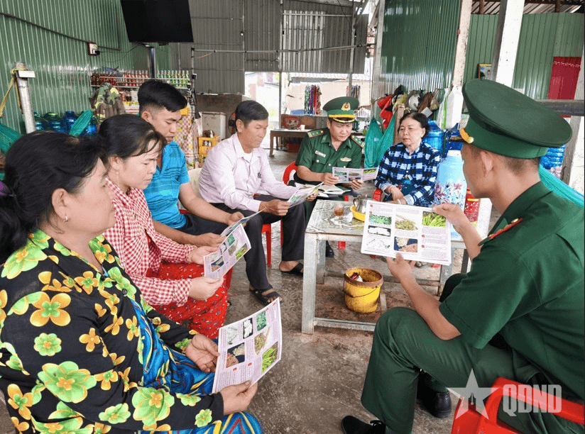 Đồng hành với bà con vùng biên