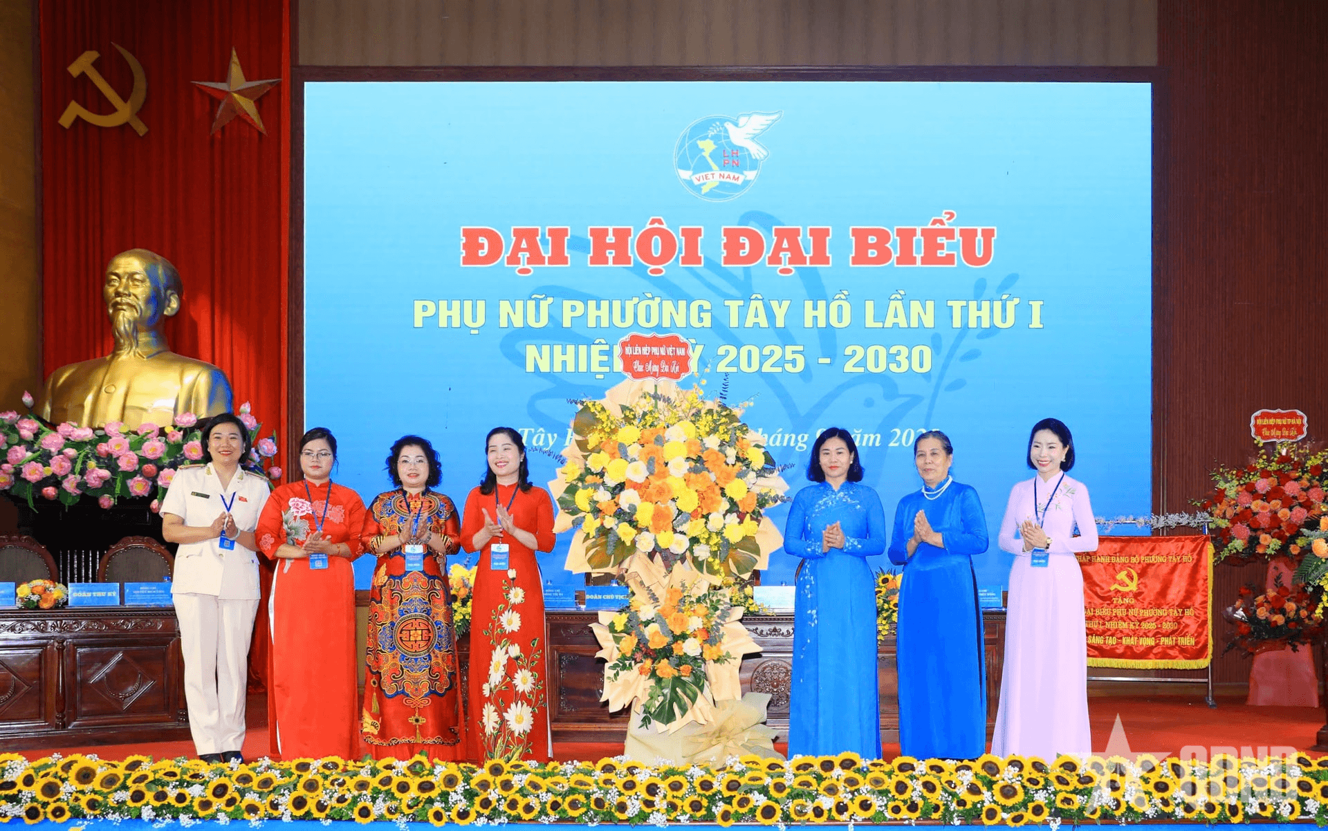 Phụ nữ phường Tây Hồ lan tỏa nét đẹp văn hóa của phụ nữ Thủ đô