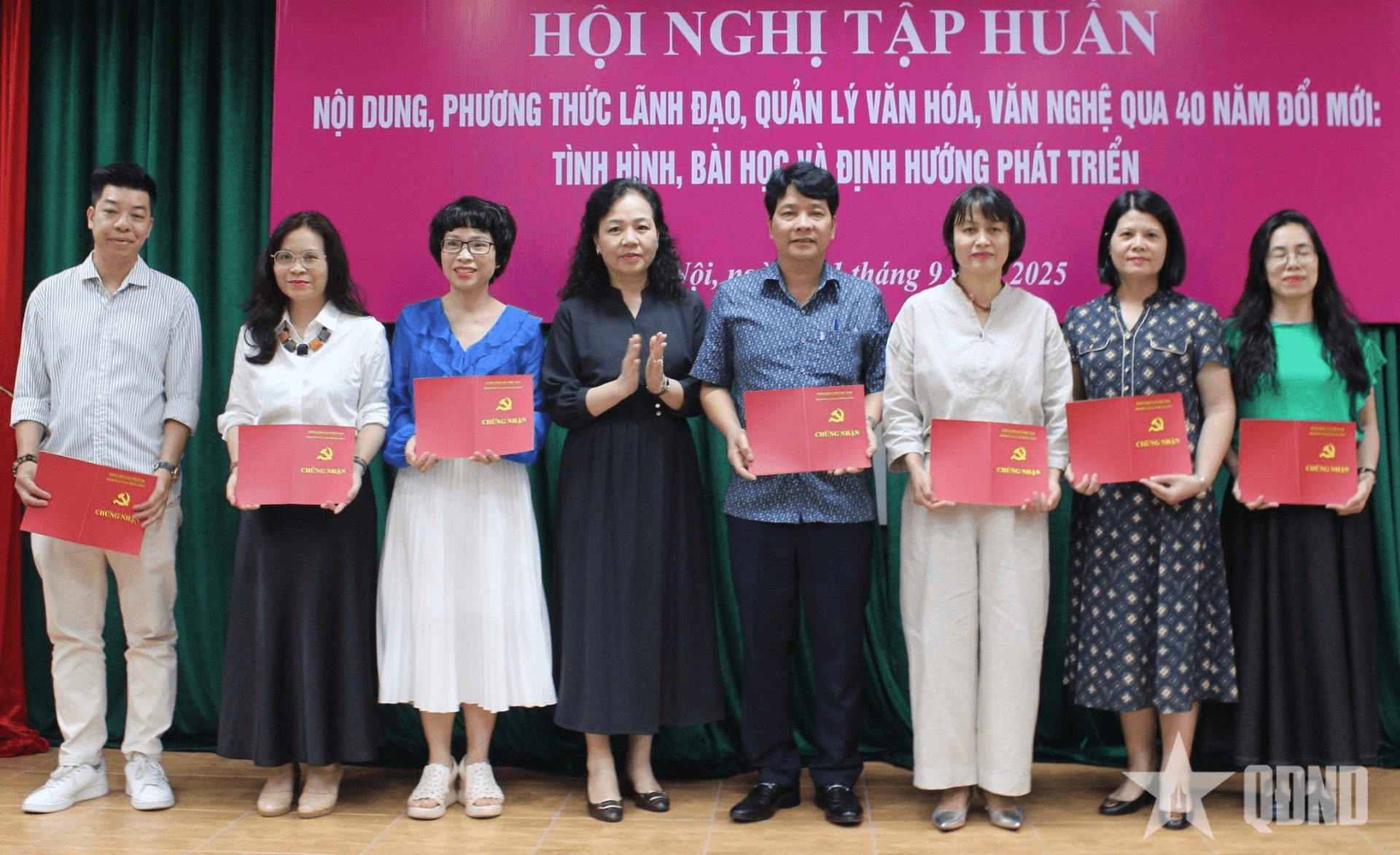 Bế mạc hội nghị tập huấn lý luận, phê bình văn học, nghệ thuật năm 2025