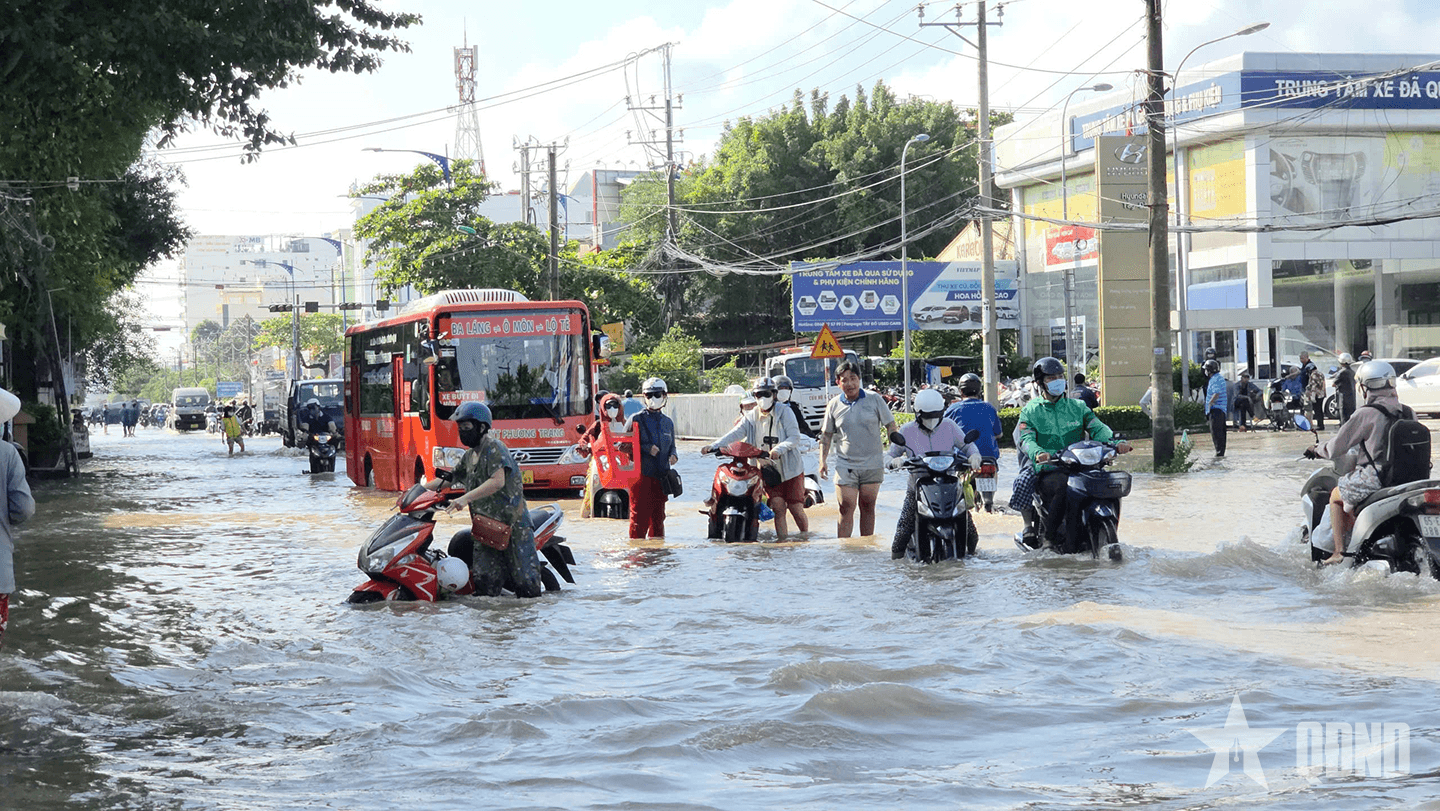Cần Thơ bao giờ hết cảnh ngập?