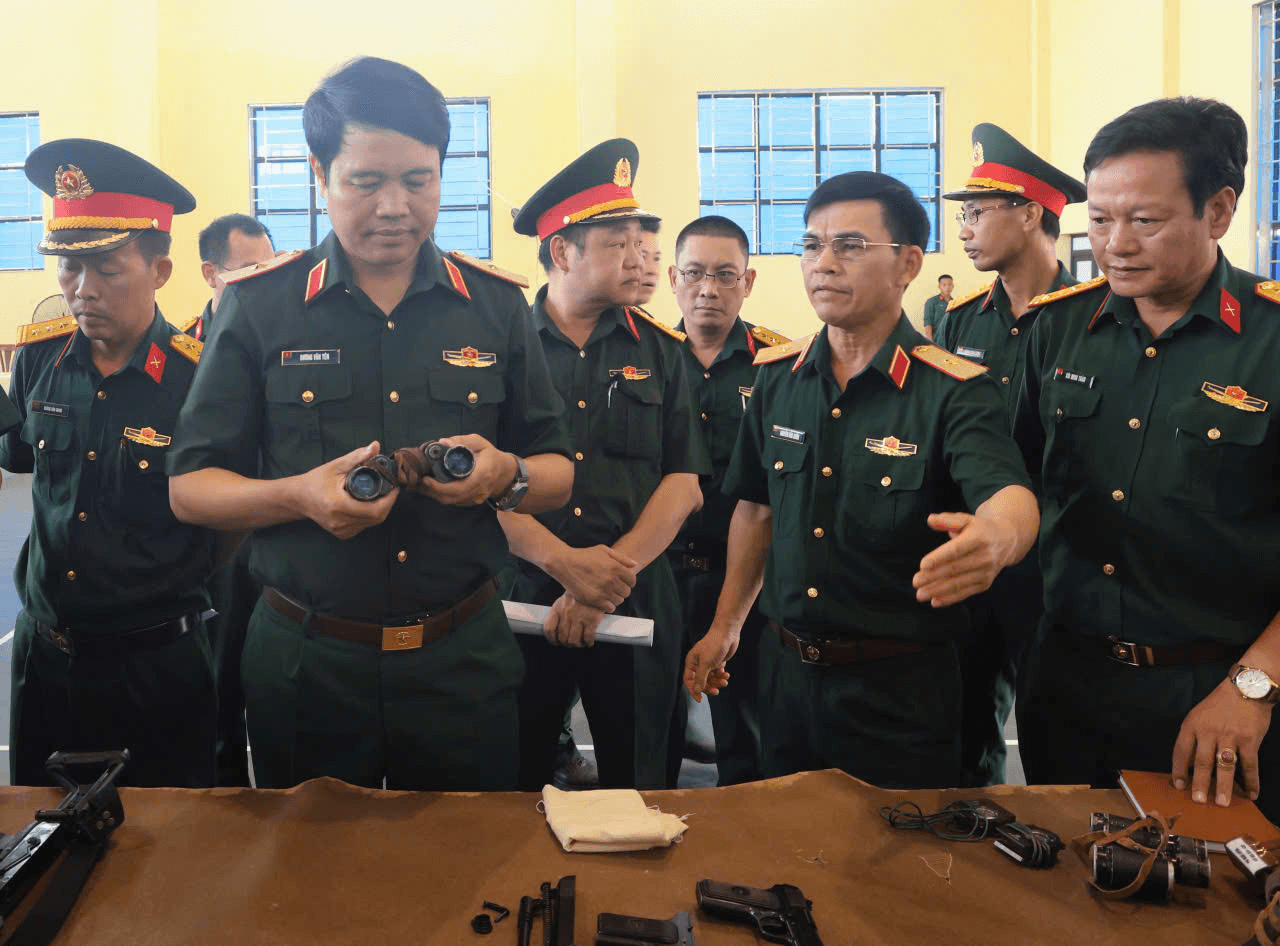 Bộ Quốc phòng khảo sát chất lượng vũ khí, trang bị tại Sư đoàn 316