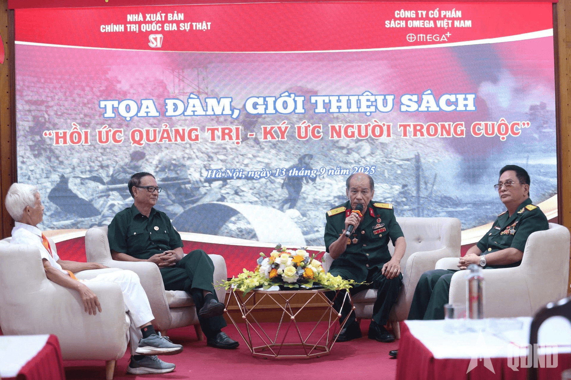 Tọa đàm, giới thiệu sách “Hồi ức Quảng Trị - Ký ức người trong cuộc”