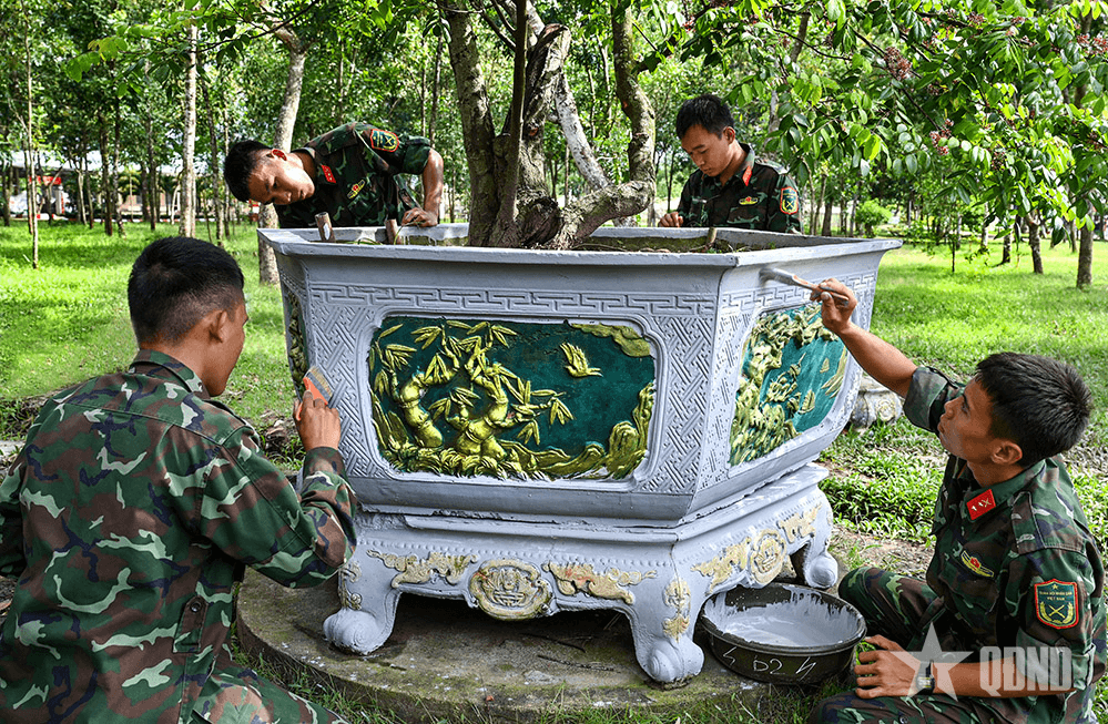 Sáng - xanh - sạch - đẹp ở Đoàn Hoa Lư anh hùng