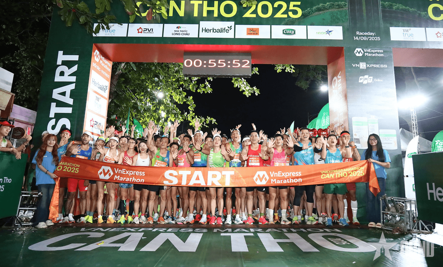 9.000 vận động viên tham gia giải "VnExpress Marathon Can Tho 2025"