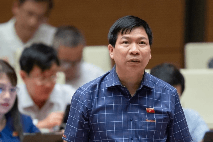 Đồng ý khởi tố, bắt tạm giam, tạm đình chỉ nhiệm vụ đại biểu Quốc hội đối với ông Trần Văn Thức