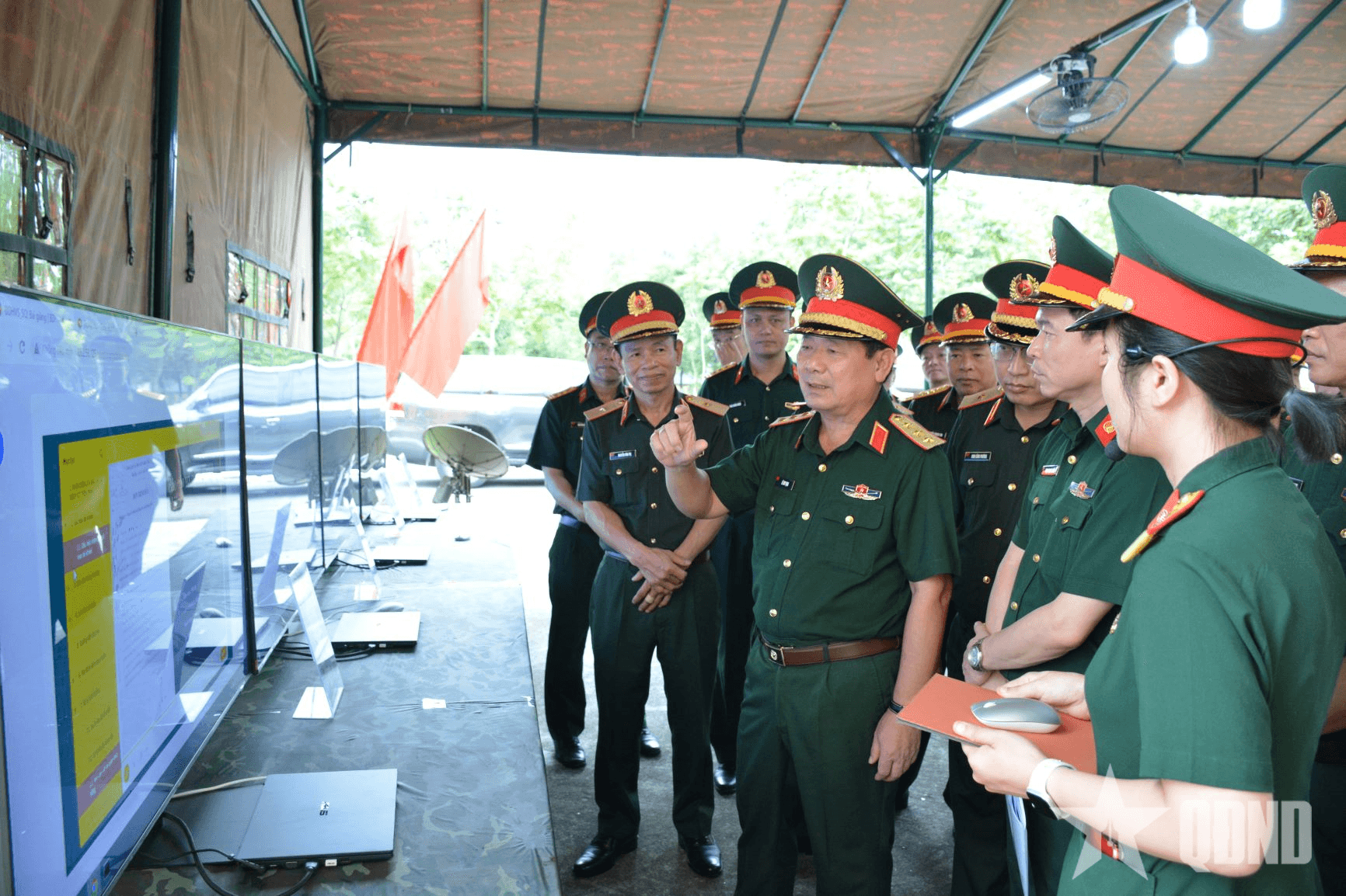 Quân đội đẩy mạnh cải cách hành chính, chuyển đổi số đáp ứng tốt yêu cầu nhiệm vụ