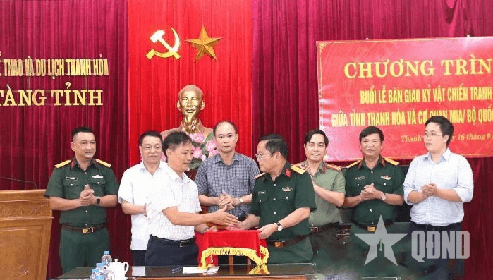Thanh Hóa bàn giao hai kỷ vật chiến tranh cho Cơ quan MIA Bộ Quốc phòng