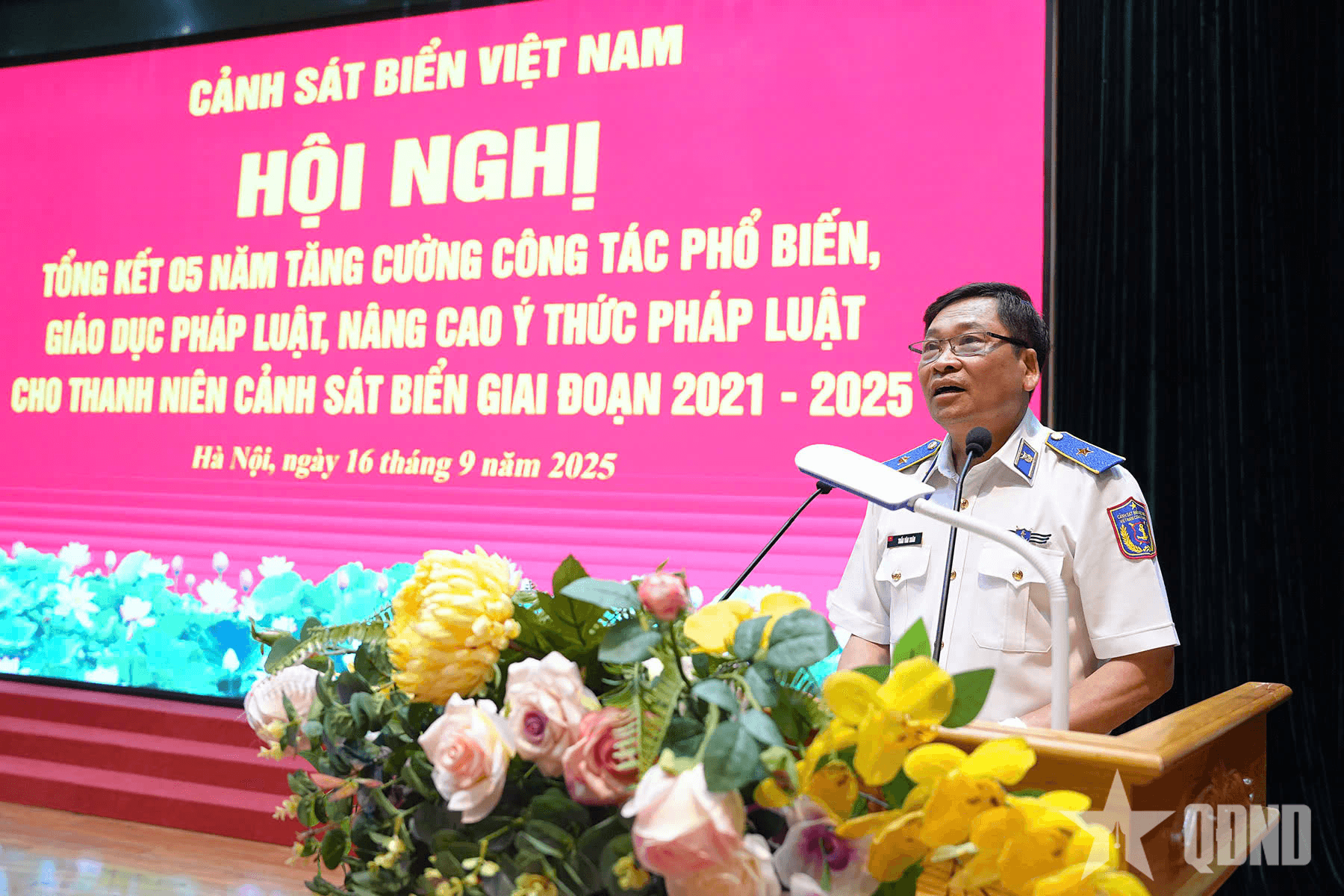 Cảnh sát biển Việt Nam tăng cường phổ biến, giáo dục pháp luật cho thanh niên