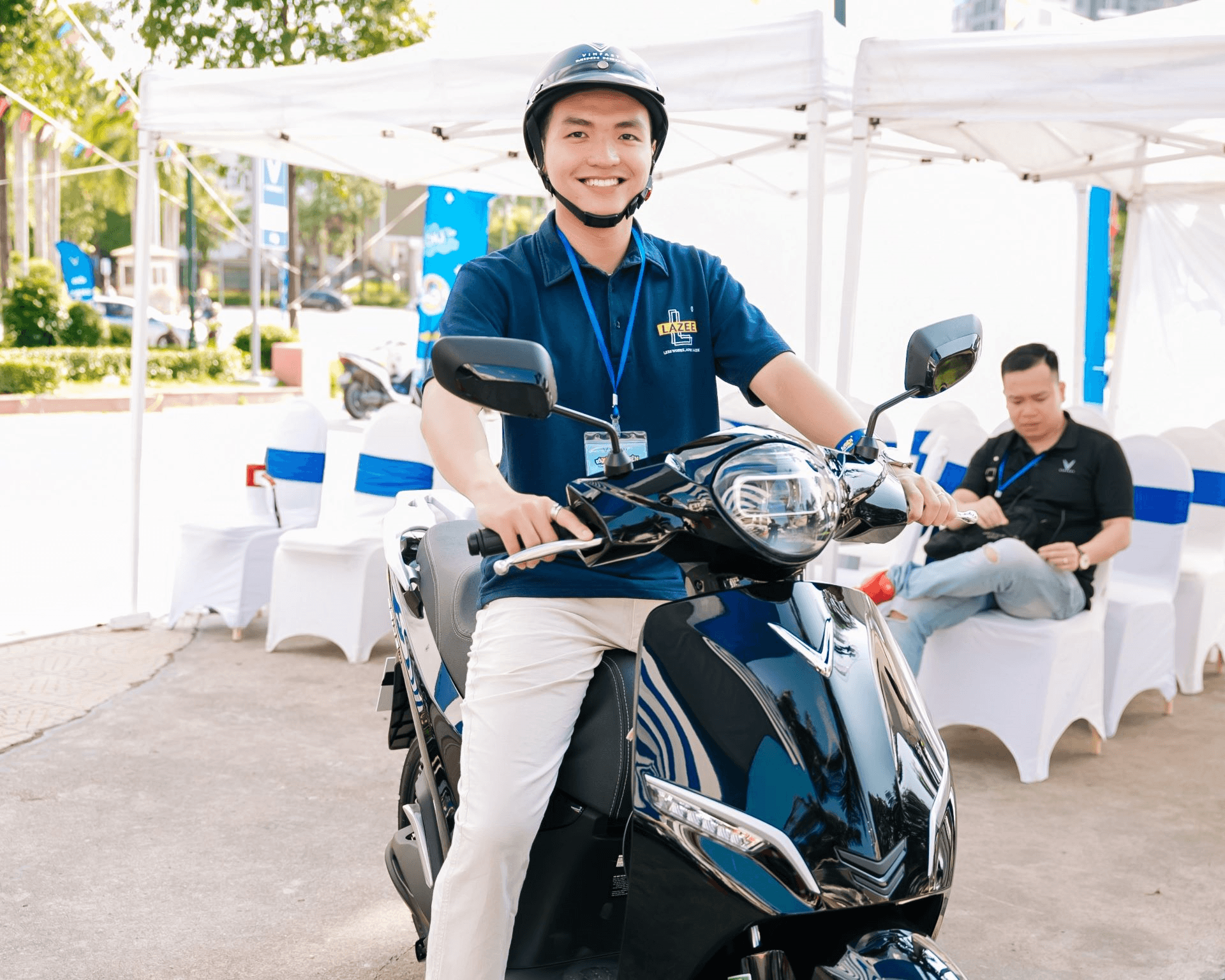 Sạc ngày càng dễ dàng, khách hàng yên tâm “chốt” xe máy điện VinFast