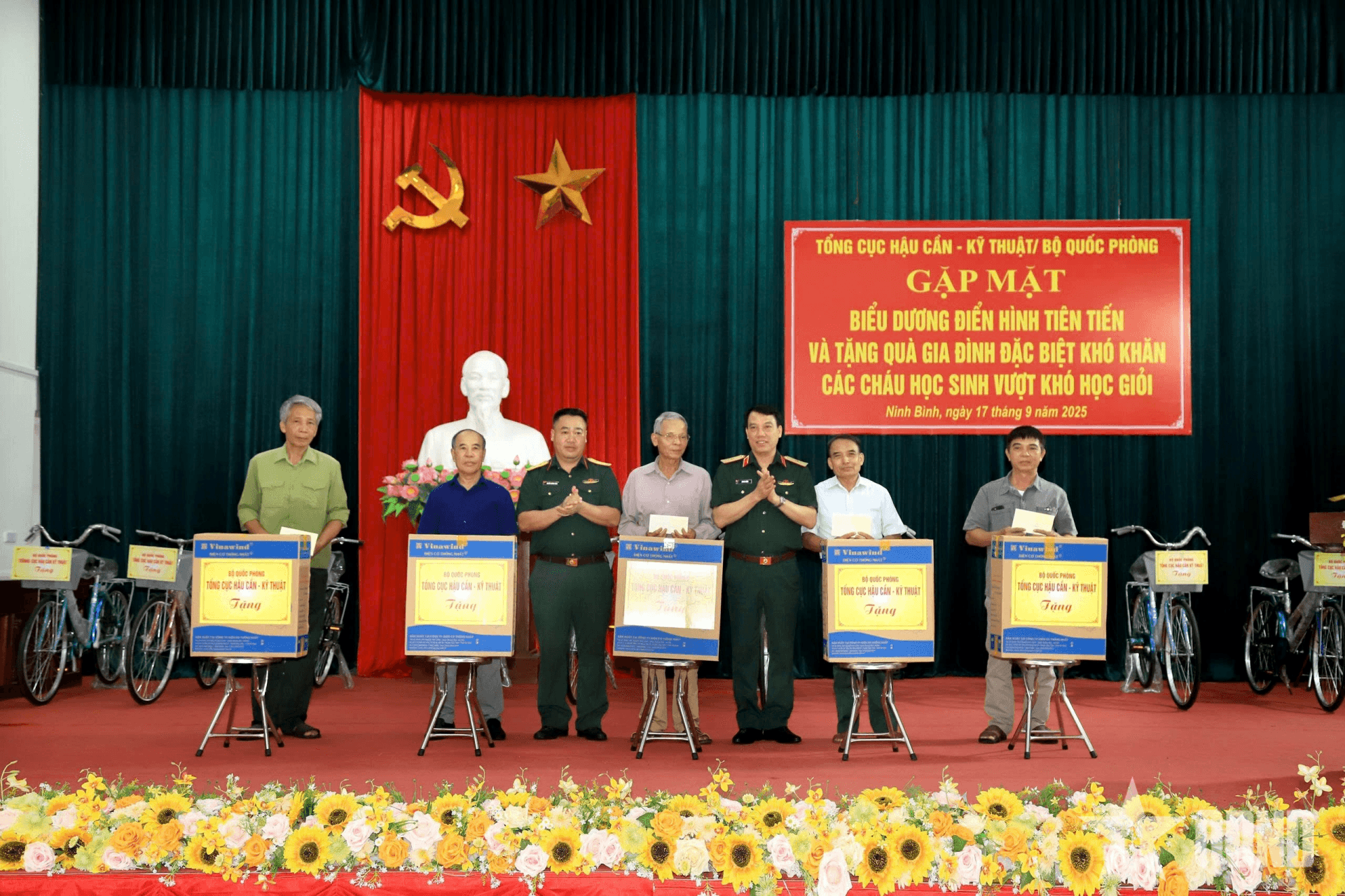 Tổng cục Hậu cần - Kỹ thuật thực hiện công tác dân vận tại Ninh Bình