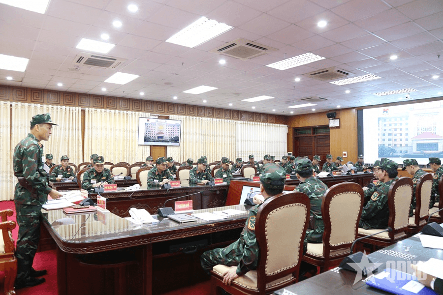 Quân khu 1 khai mạc luyện tập chỉ huy-tham mưu 1 bên 1 cấp trên bản đồ