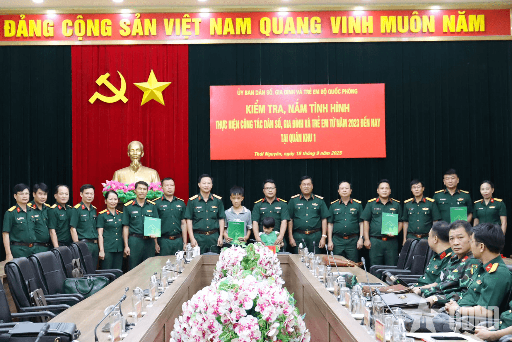 Ủy ban Dân số, Gia đình và Trẻ em Bộ Quốc phòng kiểm tra tại Quân khu 1