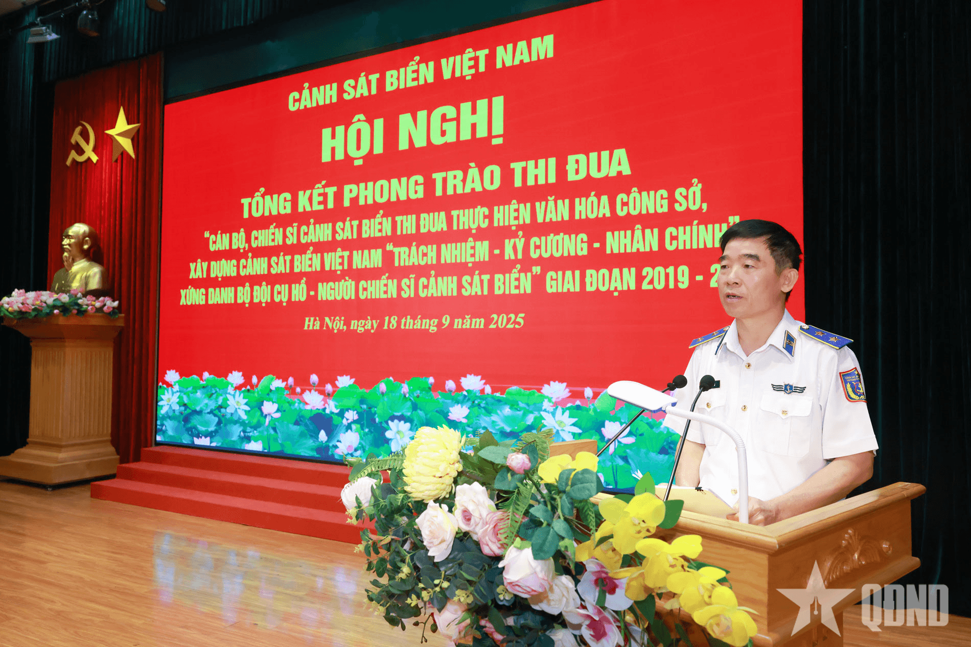 Cán bộ, chiến sĩ Cảnh sát biển thi đua thực hiện văn hóa công sở
