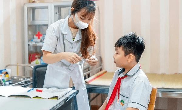 Hà Nội triển khai công tác y tế trường học năm học mới