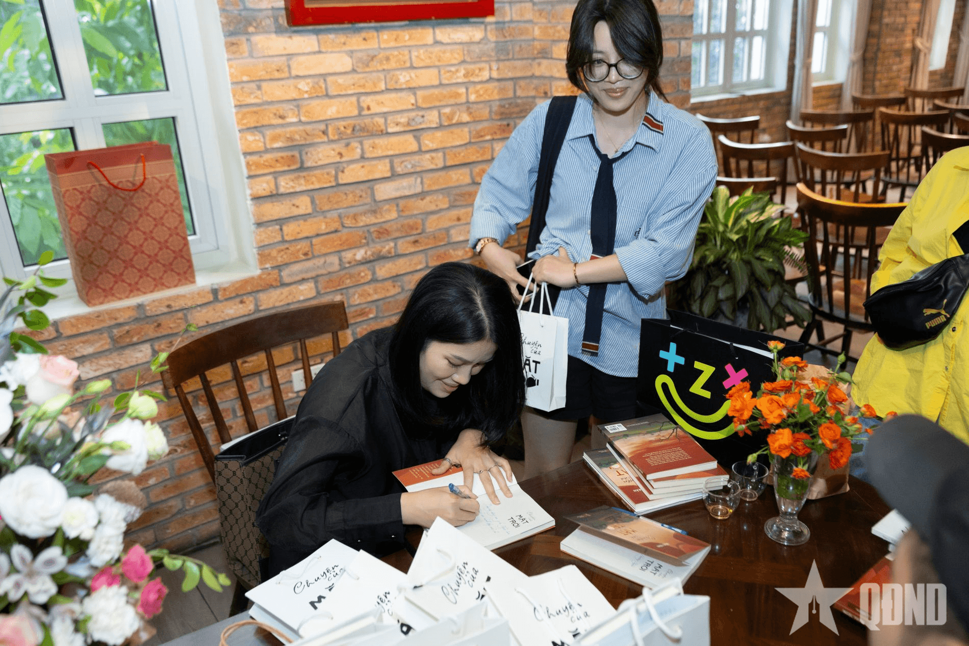 Nữ nhà báo ra mắt sách “Chuyện của mặt trời” viết về vấn nạn buôn người