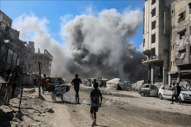 Xung đột Hamas- Israel: Israel không kích dữ dội thành phố Gaza