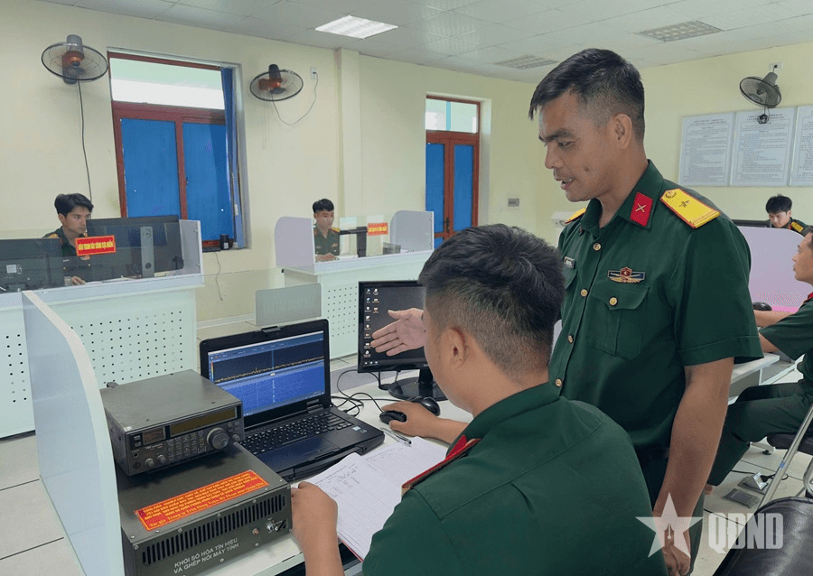 Nâng cấp thiết bị thu trinh sát tác chiến điện tử