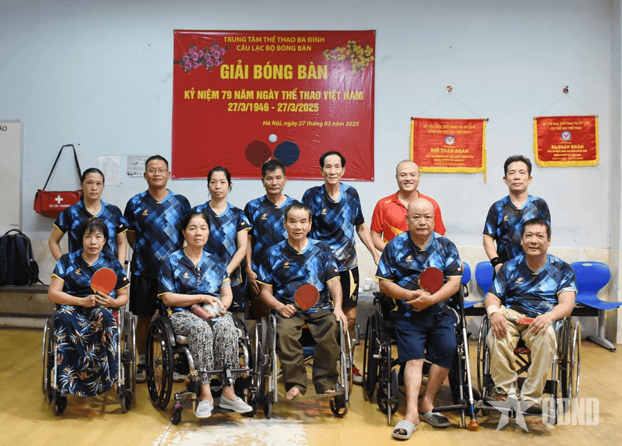 Tìm lại mình nhờ... bóng bàn