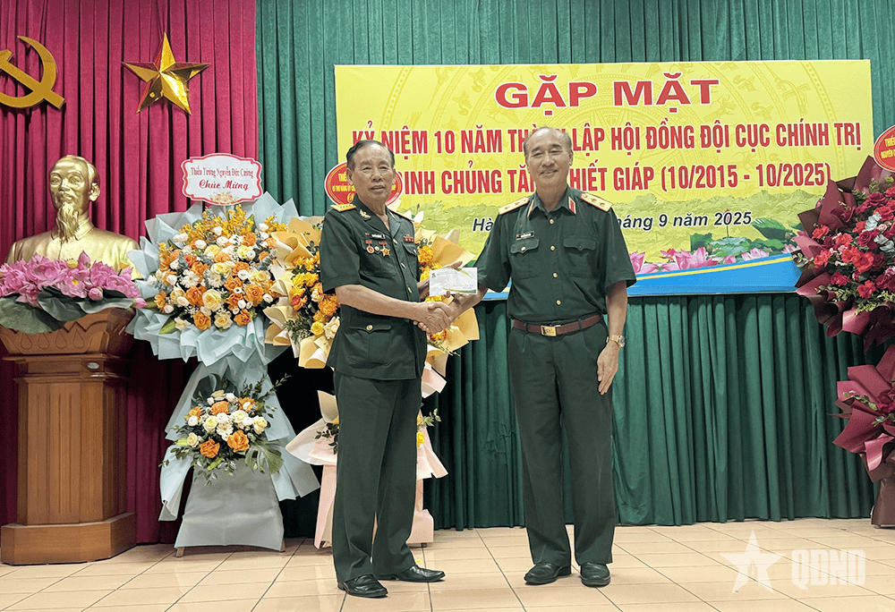 Hội đồng đội Cục Chính trị, Binh chủng Tăng Thiết giáp kỷ niệm 10 năm thành lập