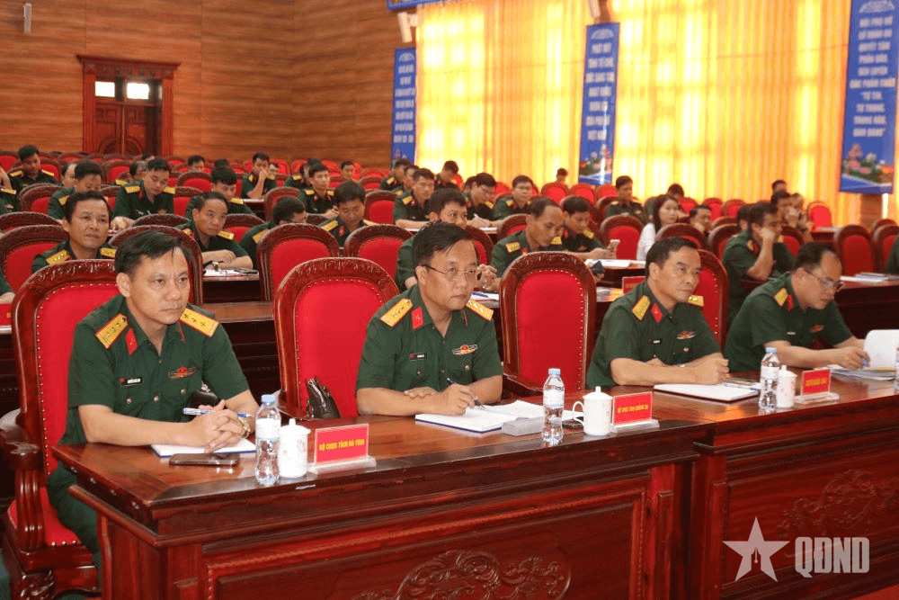 Bồi dưỡng Báo cáo viên tuyên truyền kỷ niệm 80 năm Ngày truyền thống LLVT Quân khu 4