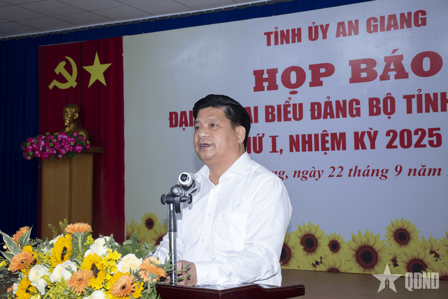 Một An Giang - Một tầm nhìn - Một ý chí - Một niềm tin thắng lợi